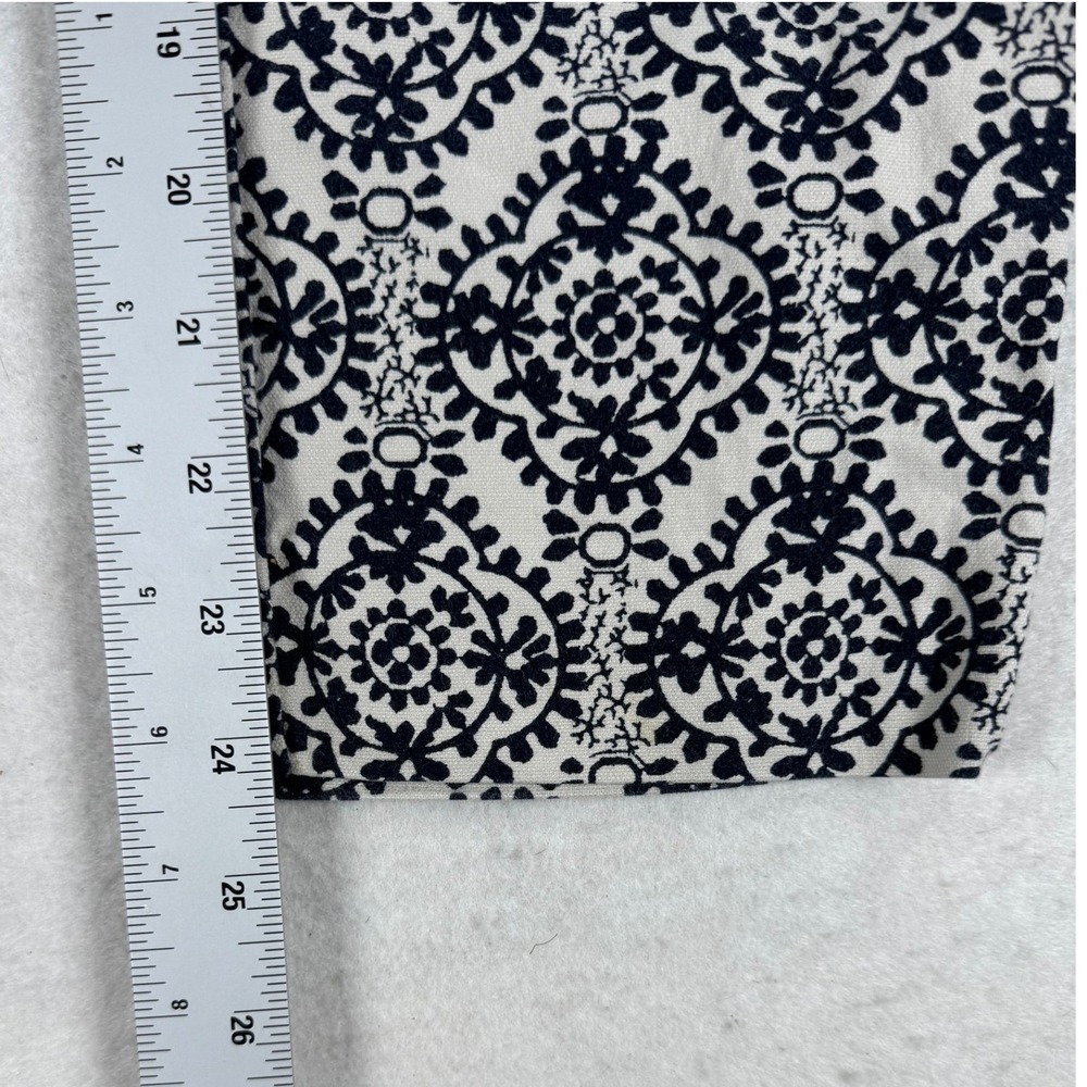 Ann Taylor LOFT Marisa Riviera Pants Womens 4 Black White Medallion Cropped 4 - Picture 8 of 11